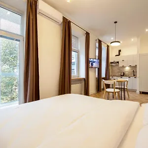 Idea Design Chykalenka Aparthotel