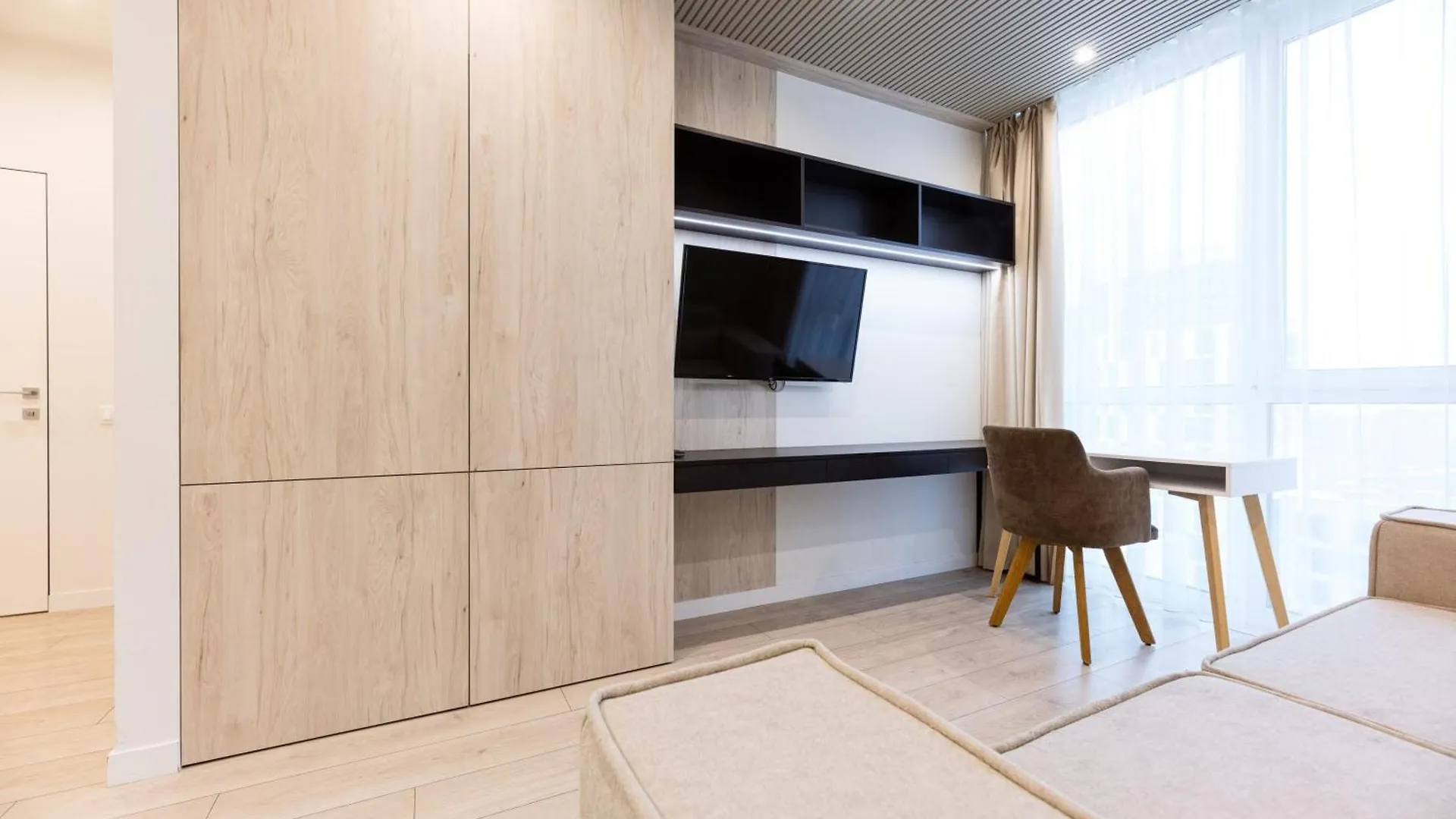 Aparthotel Nyvky Like Home - Файна Таун - Квартира 58 Kyiv